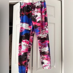 Lululemon jet crop slim pigment wind size 4